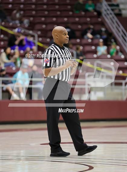 Thumbnail 2 in Tatum vs. Madison (UIL 3A Regional Finals) photogallery.