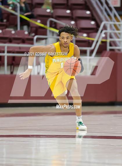 Thumbnail 2 in Tatum vs. Madison (UIL 3A Regional Finals) photogallery.