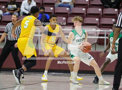 Thumbnail 3 in Tatum vs. Madison (UIL 3A Regional Finals) photogallery.