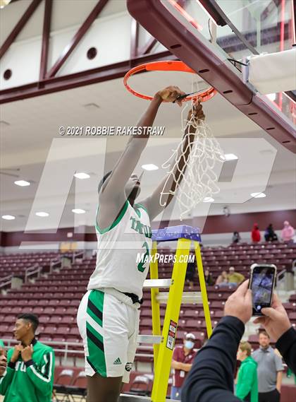 Thumbnail 2 in Tatum vs. Madison (UIL 3A Regional Finals) photogallery.