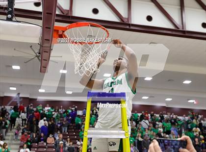 Thumbnail 1 in Tatum vs. Madison (UIL 3A Regional Finals) photogallery.