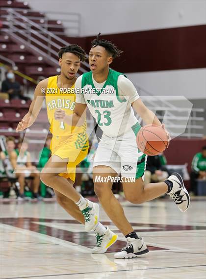 Thumbnail 2 in Tatum vs. Madison (UIL 3A Regional Finals) photogallery.