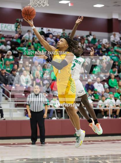 Thumbnail 2 in Tatum vs. Madison (UIL 3A Regional Finals) photogallery.