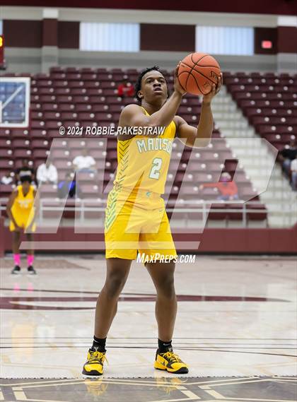 Thumbnail 2 in Tatum vs. Madison (UIL 3A Regional Finals) photogallery.
