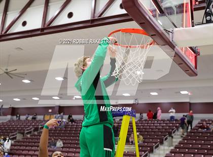 Thumbnail 3 in Tatum vs. Madison (UIL 3A Regional Finals) photogallery.