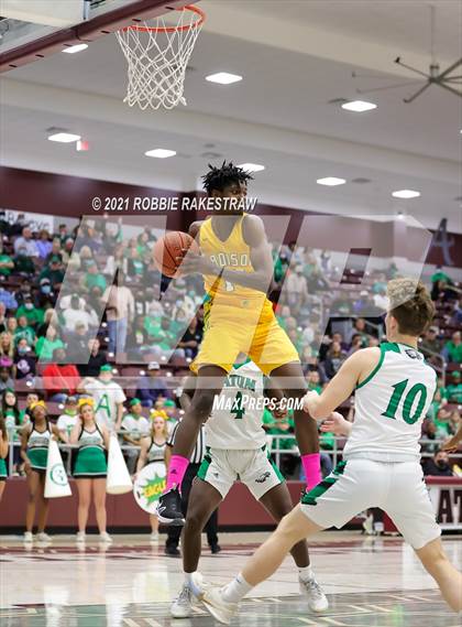 Thumbnail 2 in Tatum vs. Madison (UIL 3A Regional Finals) photogallery.