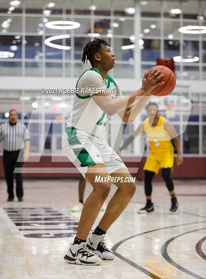 Thumbnail 1 in Tatum vs. Madison (UIL 3A Regional Finals) photogallery.
