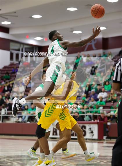 Thumbnail 2 in Tatum vs. Madison (UIL 3A Regional Finals) photogallery.