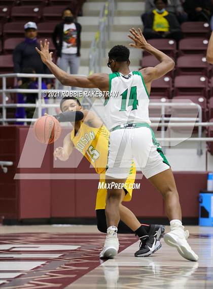 Thumbnail 2 in Tatum vs. Madison (UIL 3A Regional Finals) photogallery.