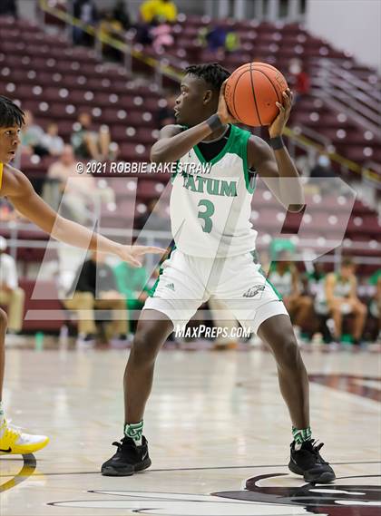 Thumbnail 2 in Tatum vs. Madison (UIL 3A Regional Finals) photogallery.