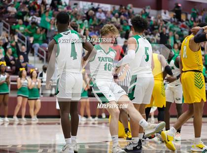 Thumbnail 1 in Tatum vs. Madison (UIL 3A Regional Finals) photogallery.