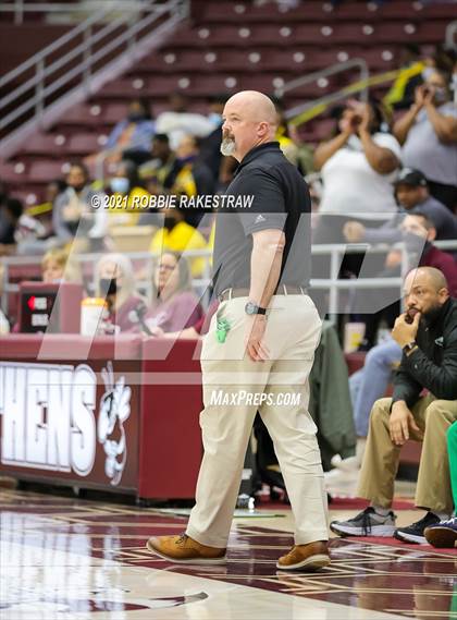 Thumbnail 1 in Tatum vs. Madison (UIL 3A Regional Finals) photogallery.