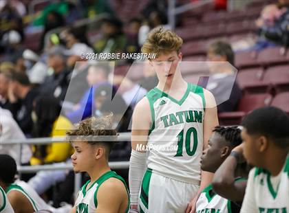 Thumbnail 2 in Tatum vs. Madison (UIL 3A Regional Finals) photogallery.