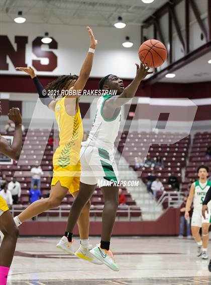 Thumbnail 3 in Tatum vs. Madison (UIL 3A Regional Finals) photogallery.