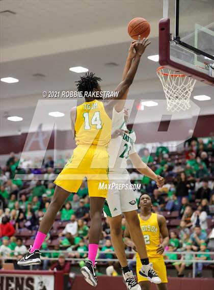 Thumbnail 3 in Tatum vs. Madison (UIL 3A Regional Finals) photogallery.