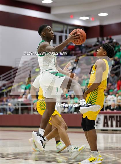 Thumbnail 1 in Tatum vs. Madison (UIL 3A Regional Finals) photogallery.