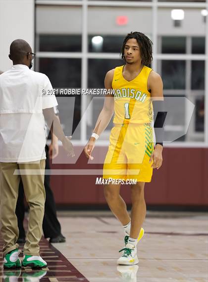 Thumbnail 2 in Tatum vs. Madison (UIL 3A Regional Finals) photogallery.