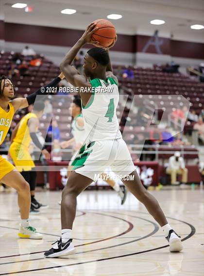 Thumbnail 3 in Tatum vs. Madison (UIL 3A Regional Finals) photogallery.