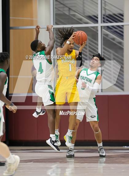 Thumbnail 1 in Tatum vs. Madison (UIL 3A Regional Finals) photogallery.