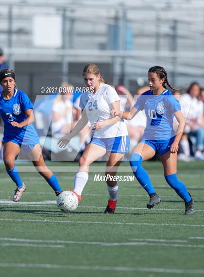 Thumbnail 2 in San Dimas vs. El Segundo (D4 CIF SS Final) photogallery.