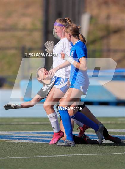 Thumbnail 2 in San Dimas vs. El Segundo (D4 CIF SS Final) photogallery.
