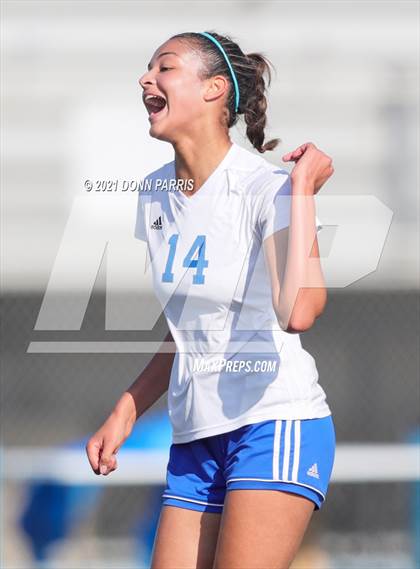 Thumbnail 3 in San Dimas vs. El Segundo (D4 CIF SS Final) photogallery.