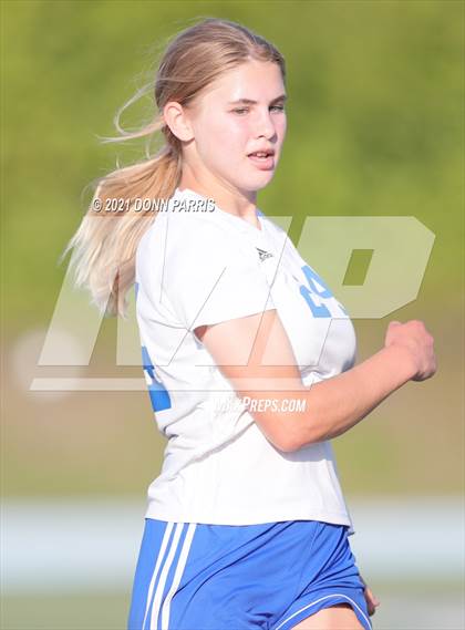 Thumbnail 2 in San Dimas vs. El Segundo (D4 CIF SS Final) photogallery.