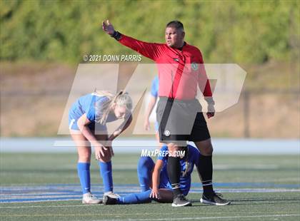 Thumbnail 2 in San Dimas vs. El Segundo (D4 CIF SS Final) photogallery.