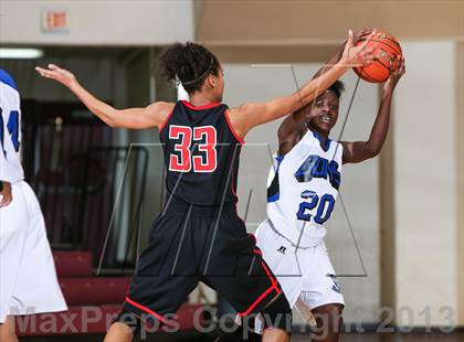 Thumbnail 3 in Martin [James] vs. Palo Duro (Fantasy of Lights Tournament) photogallery.