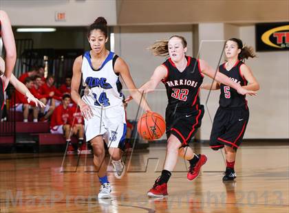 Thumbnail 3 in Martin [James] vs. Palo Duro (Fantasy of Lights Tournament) photogallery.