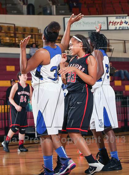 Thumbnail 2 in Martin [James] vs. Palo Duro (Fantasy of Lights Tournament) photogallery.