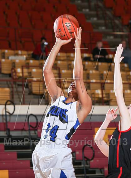 Thumbnail 1 in Martin [James] vs. Palo Duro (Fantasy of Lights Tournament) photogallery.