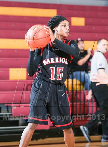 Thumbnail 2 in Martin [James] vs. Palo Duro (Fantasy of Lights Tournament) photogallery.