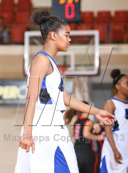 Thumbnail 2 in Martin [James] vs. Palo Duro (Fantasy of Lights Tournament) photogallery.
