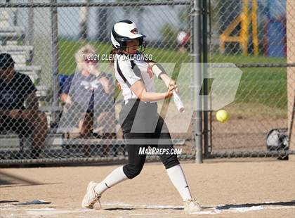 Thumbnail 3 in Lakewood @ Dakota Ridge photogallery.