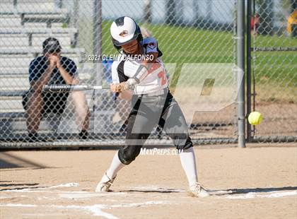 Thumbnail 3 in Lakewood @ Dakota Ridge photogallery.
