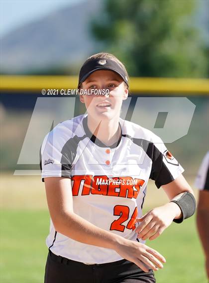 Thumbnail 3 in Lakewood @ Dakota Ridge photogallery.