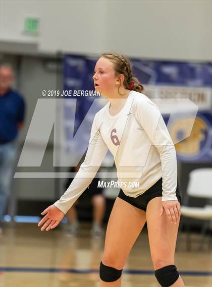 Thumbnail 1 in Mammoth vs. Kerman (CIF CS D5 Final) photogallery.