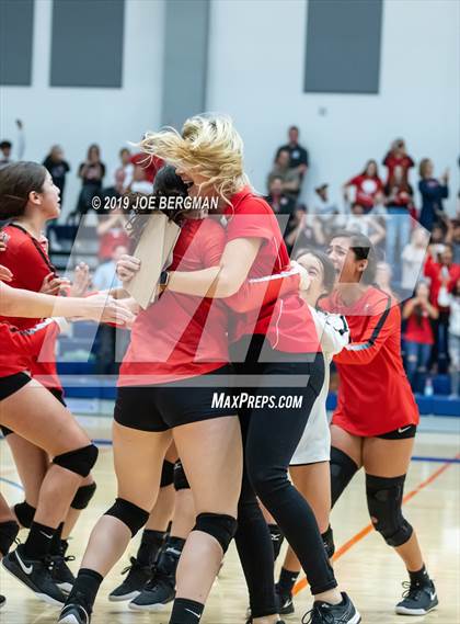Thumbnail 1 in Mammoth vs. Kerman (CIF CS D5 Final) photogallery.