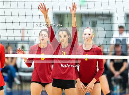 Thumbnail 1 in Mammoth vs. Kerman (CIF CS D5 Final) photogallery.