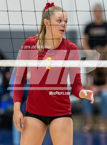 Thumbnail 2 in Mammoth vs. Kerman (CIF CS D5 Final) photogallery.
