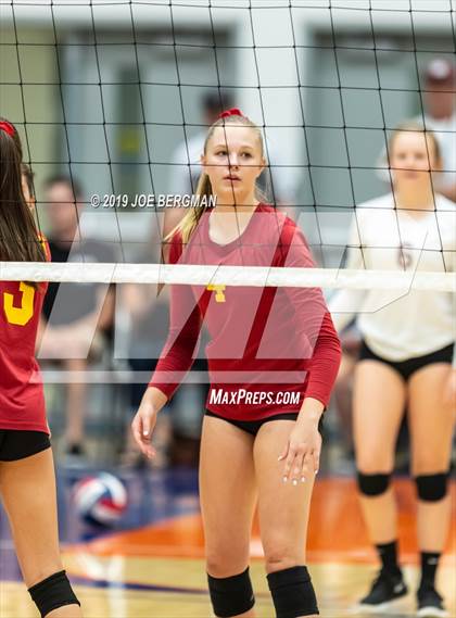 Thumbnail 1 in Mammoth vs. Kerman (CIF CS D5 Final) photogallery.