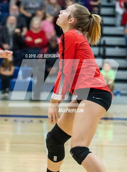 Thumbnail 3 in Mammoth vs. Kerman (CIF CS D5 Final) photogallery.