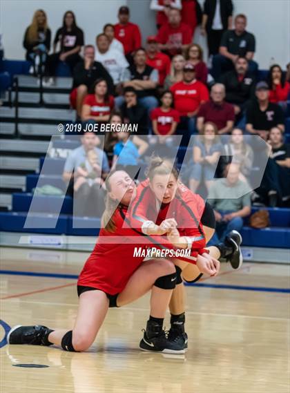Thumbnail 2 in Mammoth vs. Kerman (CIF CS D5 Final) photogallery.