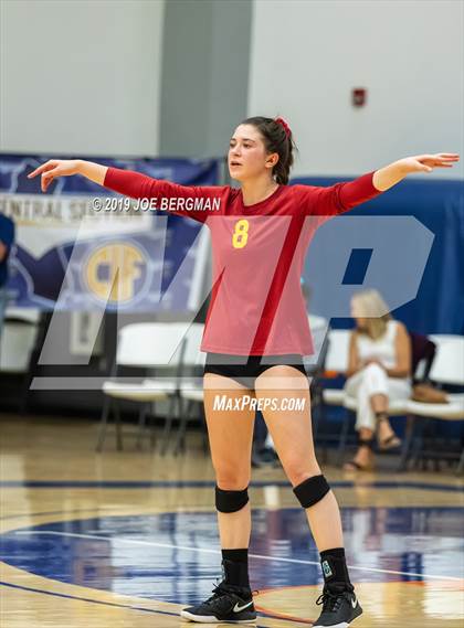 Thumbnail 2 in Mammoth vs. Kerman (CIF CS D5 Final) photogallery.