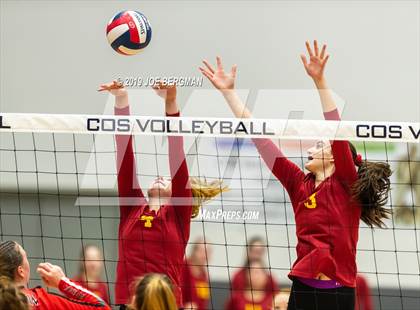 Thumbnail 1 in Mammoth vs. Kerman (CIF CS D5 Final) photogallery.