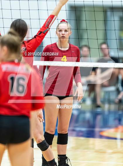 Thumbnail 1 in Mammoth vs. Kerman (CIF CS D5 Final) photogallery.