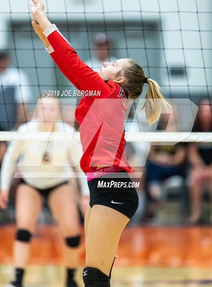 Thumbnail 2 in Mammoth vs. Kerman (CIF CS D5 Final) photogallery.