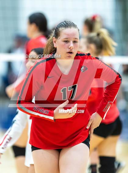 Thumbnail 2 in Mammoth vs. Kerman (CIF CS D5 Final) photogallery.