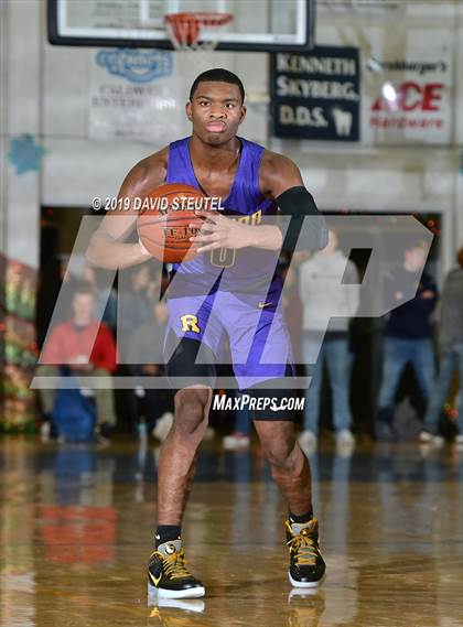 Thumbnail 1 in Archbishop Riordan vs. Dublin (Gridley Invitational) photogallery.